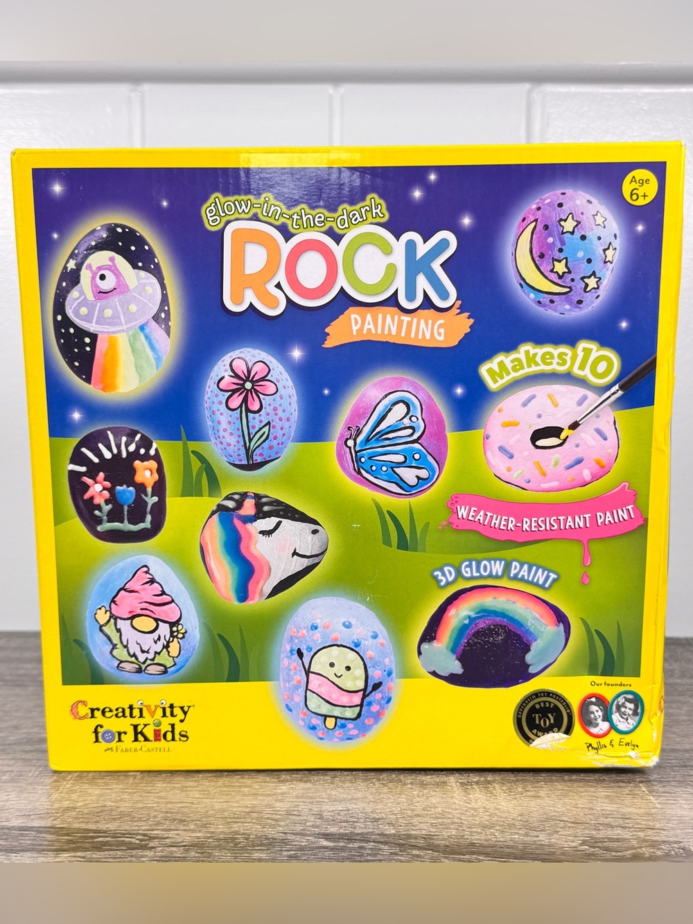 NEW Creativity For Kids Glow-In-The-Dark Rock Painting Kit